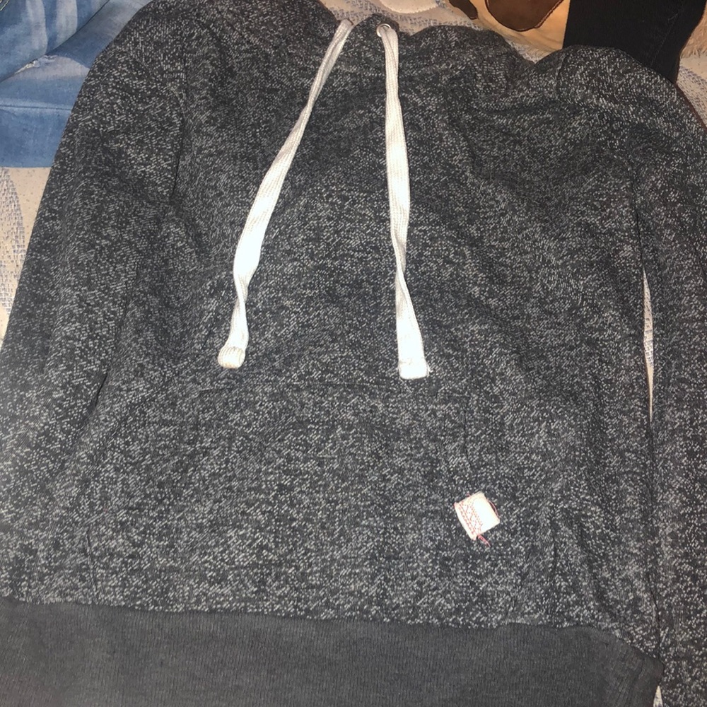 Grey pullover